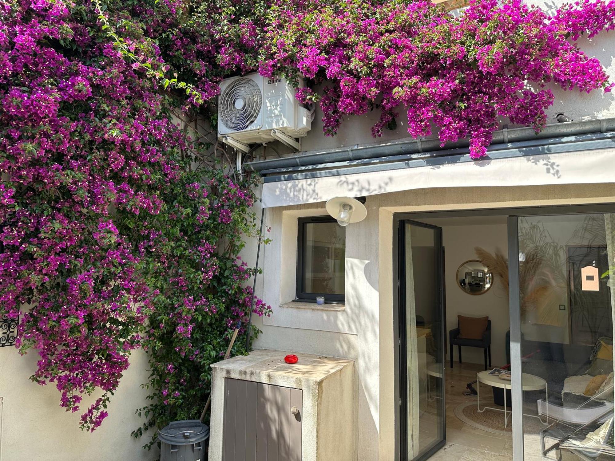 Appartements 3 Etoiles Terrasse Ou Patio Intra-Muros Aigues-Mortes Kültér fotó